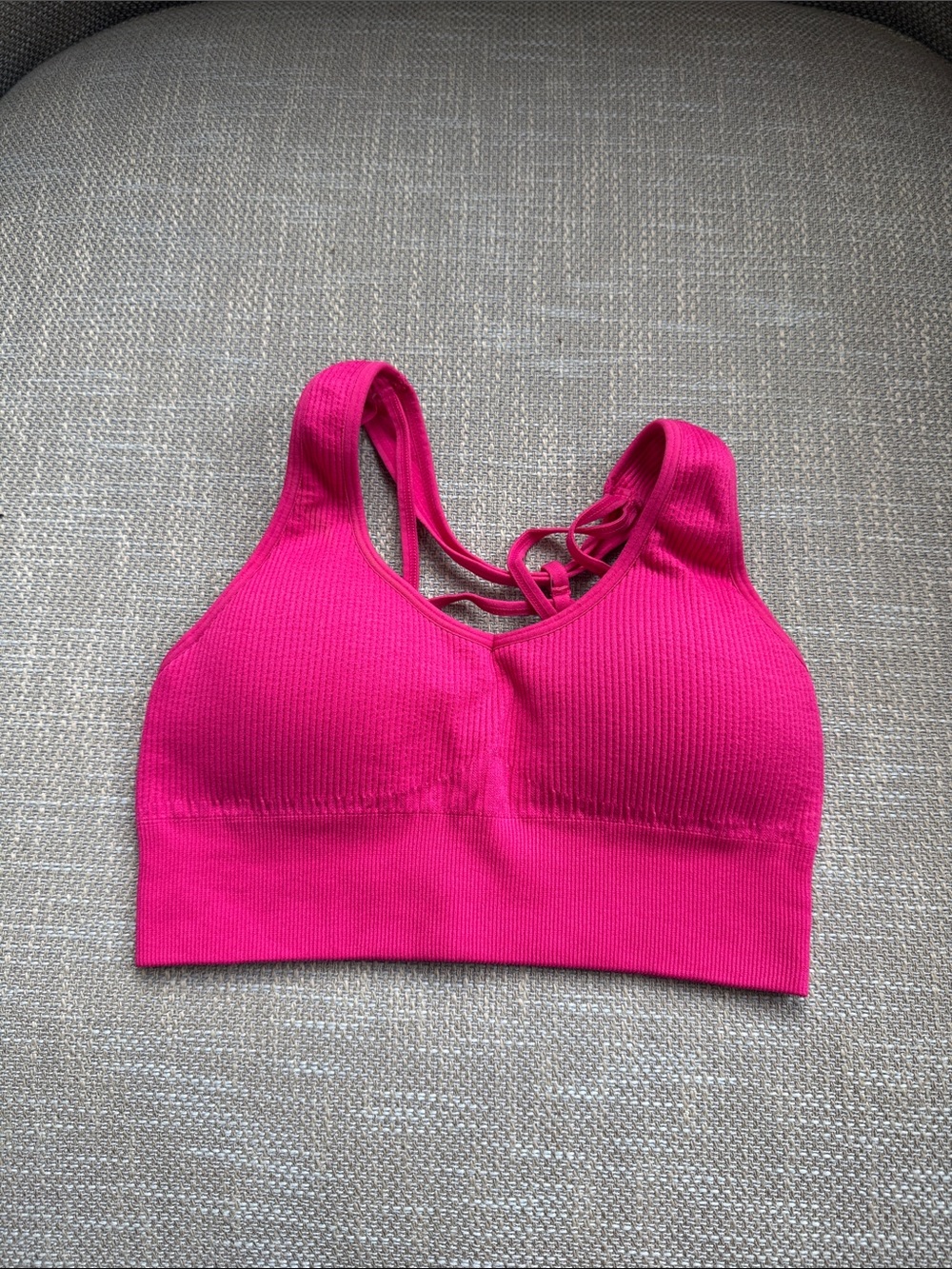 NVGTN Hot Pink Ribbed Seamless Sports Bra